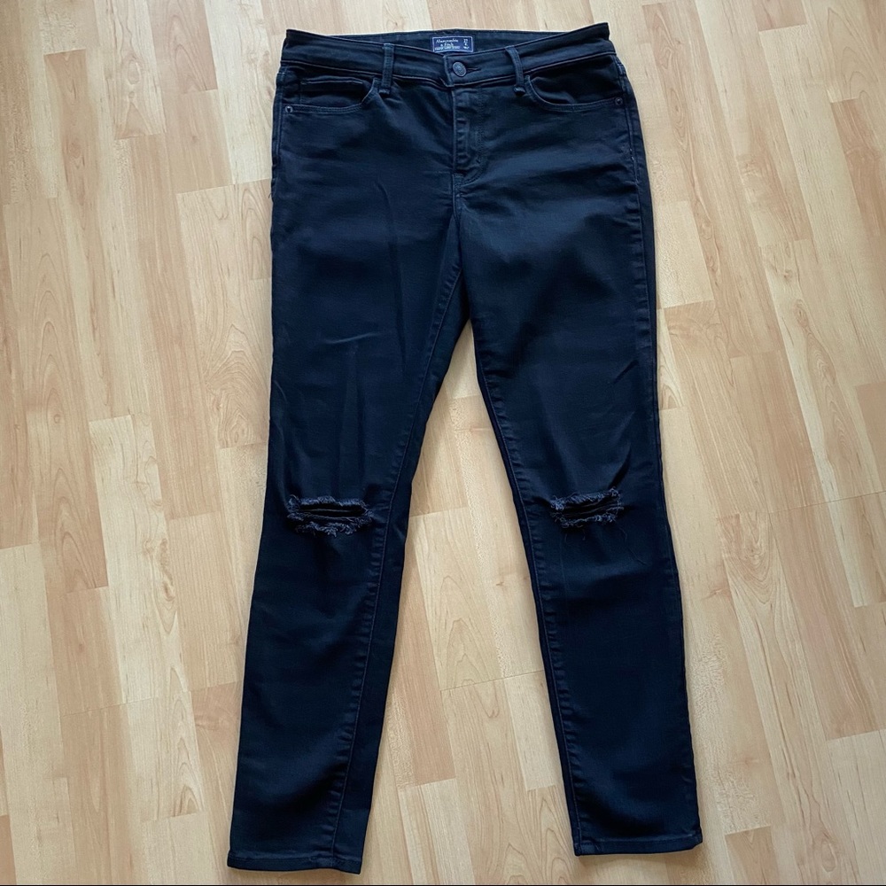 Abercrombie fitch black mid-rise distressed Harper super skinny jeans 4 short